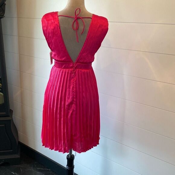 Jessica Simpson Pink Fit and Flare Midi Dress. Size: S - Picture 5 of 9